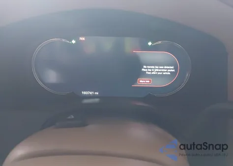 2017 Cadillac Escalade Standard z USA, uszkodzony, nr VIN 1GYS3AKJ3HR266870